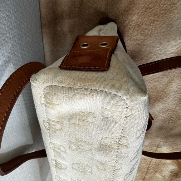 Dooney & Bourke Signature Canvas Shoulder Bag Project - Picture 9 of 13